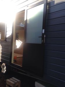 I love the frosted glass